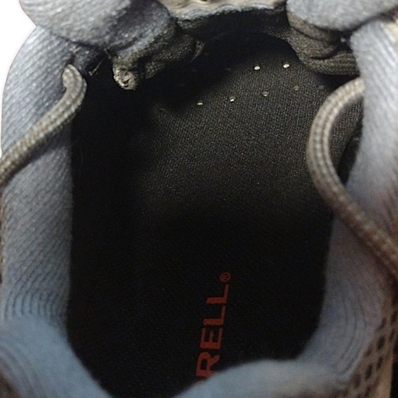 NWOT Merrell MOAB 2 Women's Waterproof Hiking Shoes In Granite Color, Size 9